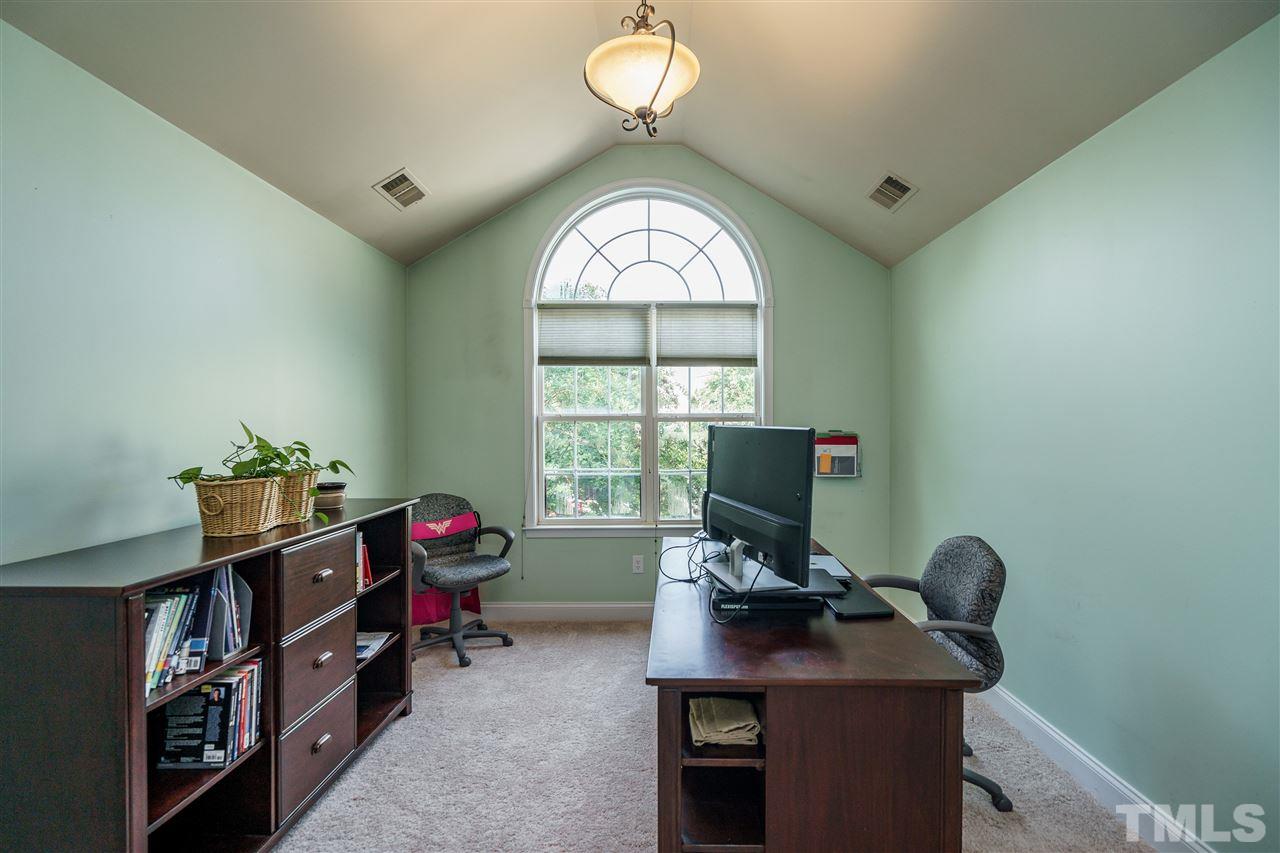 11553 Auldbury Way Raleigh, NC 27617 - Photo 17 of 30 Gallery Image 17