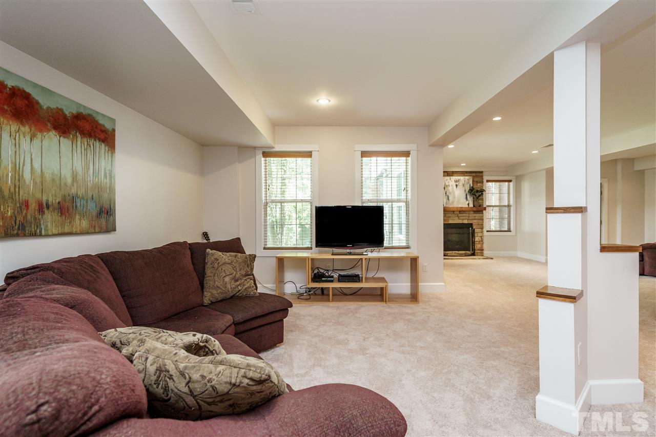 11553 Auldbury Way Raleigh, NC 27617 - Photo 19 of 30 Gallery Image 19