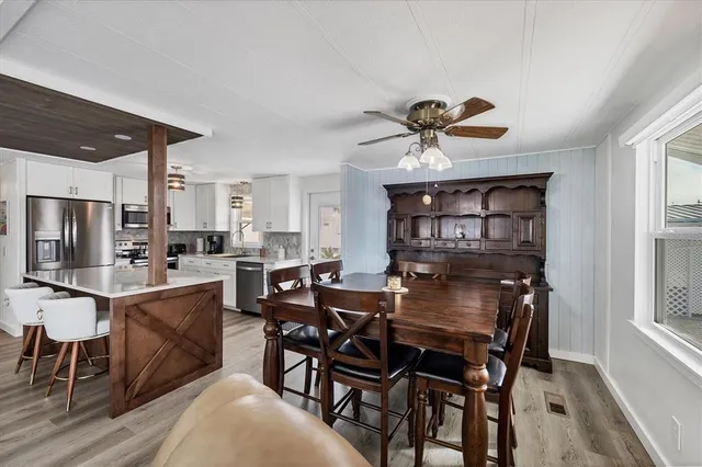 $394,000 | 2209 Iowa Avenue, Bradenton, FL 34207