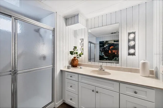 $394,000 | 2209 Iowa Avenue, Bradenton, FL 34207