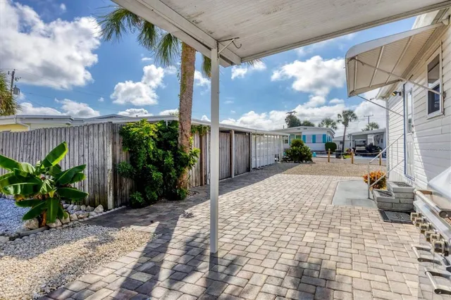 $394,000 | 2209 Iowa Avenue, Bradenton, FL 34207