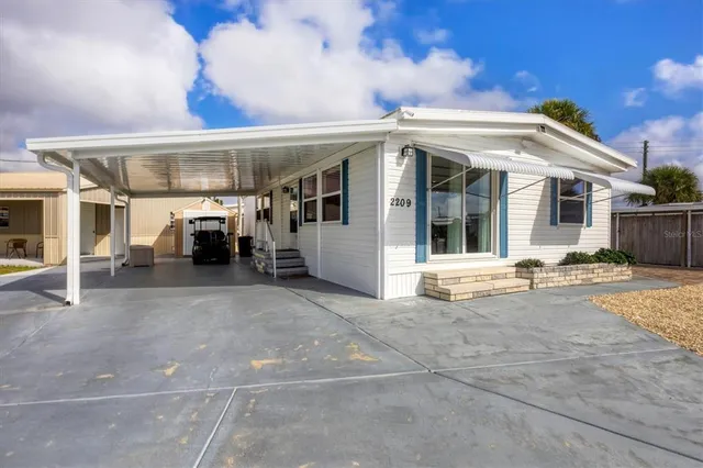 $394,000 | 2209 Iowa Avenue, Bradenton, FL 34207