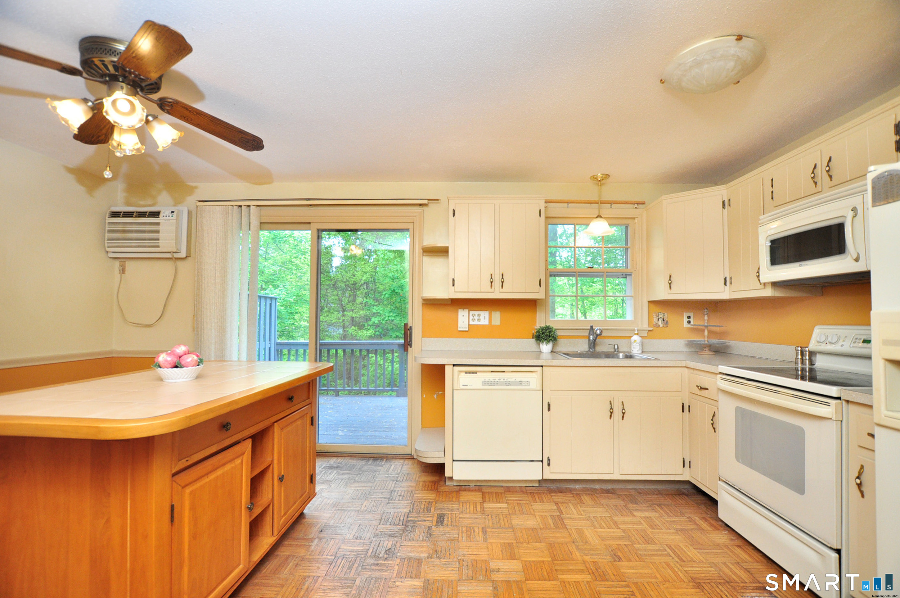 86 Brandywine Lane, Unit 86 Suffield, CT 06078 - Photo 10 of 25
