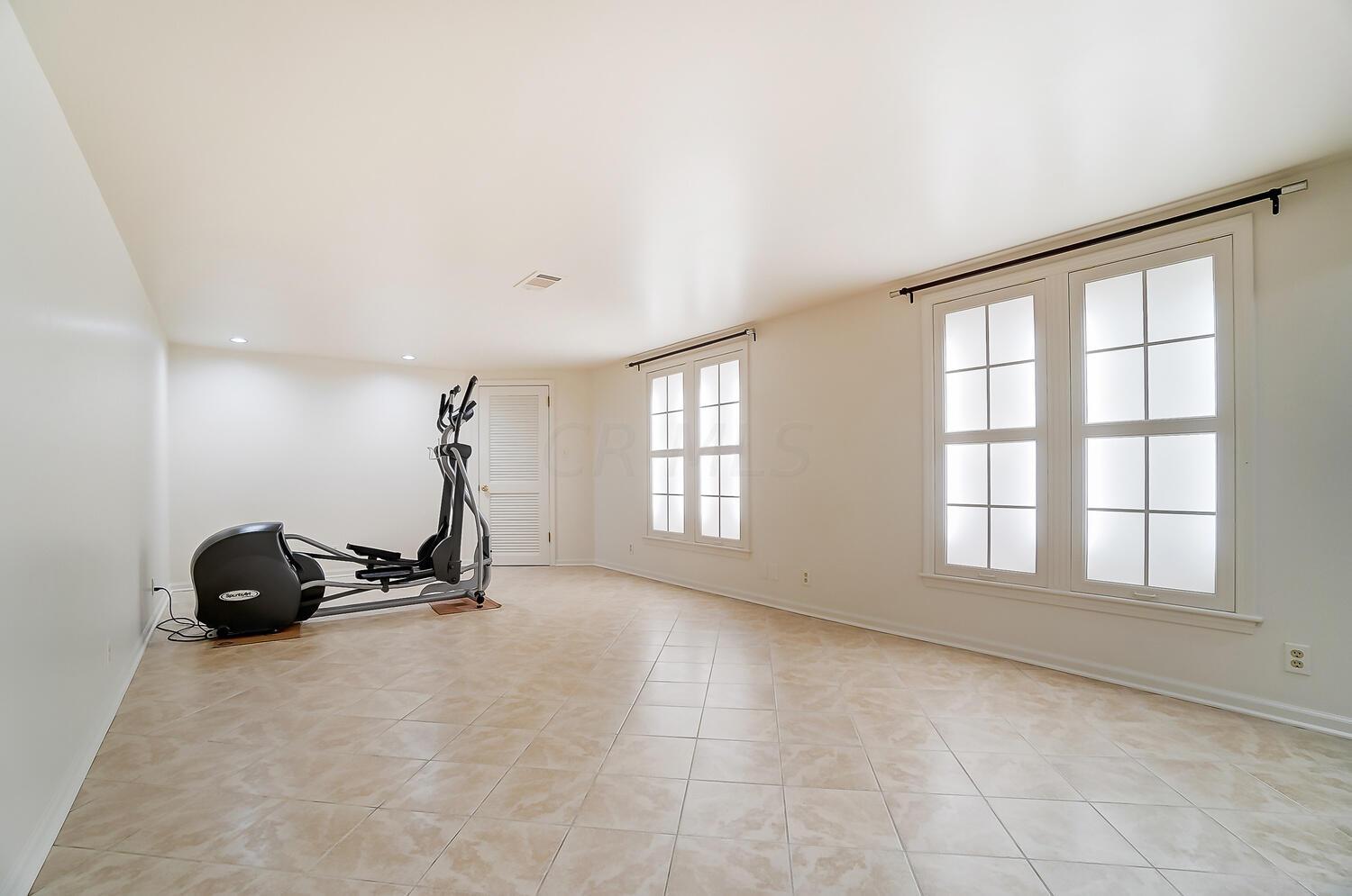 2895 Halstead Road Upper Arlington, OH 43221 - Photo 41 of 63 50041490-046_web