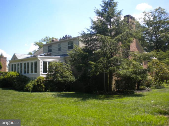 2216 Boxmere Road Lutherville-Timonium, MD 21093 - Photo 5 of 30 Exterior (Rear)