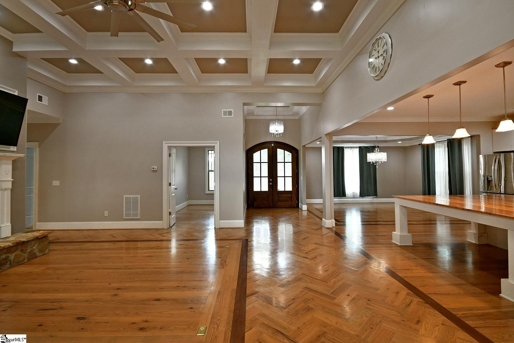 105 Robin Drive Fountain Inn, SC 29644 - Photo 4 of 33 Gallery Image 4