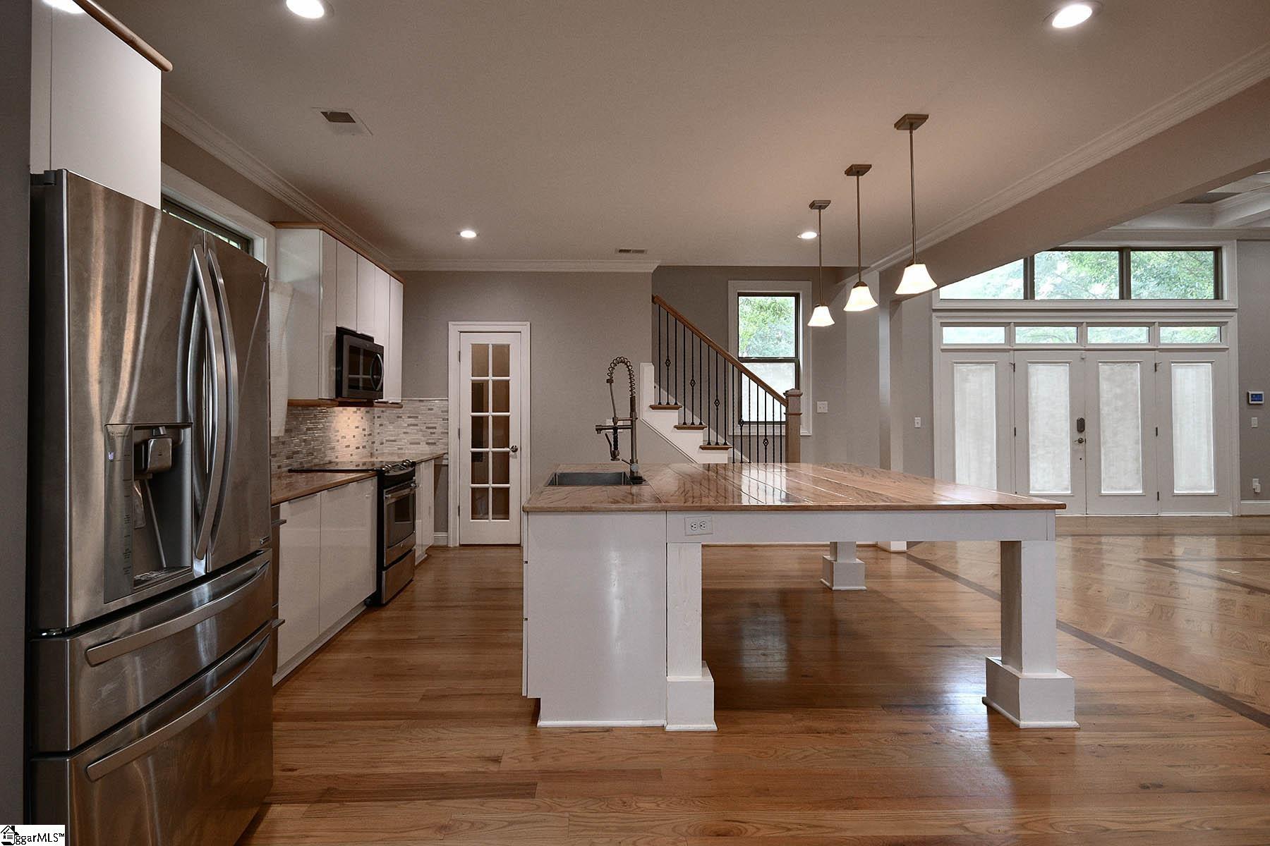 105 Robin Drive Fountain Inn, SC 29644 - Photo 9 of 33 Gallery Image 9