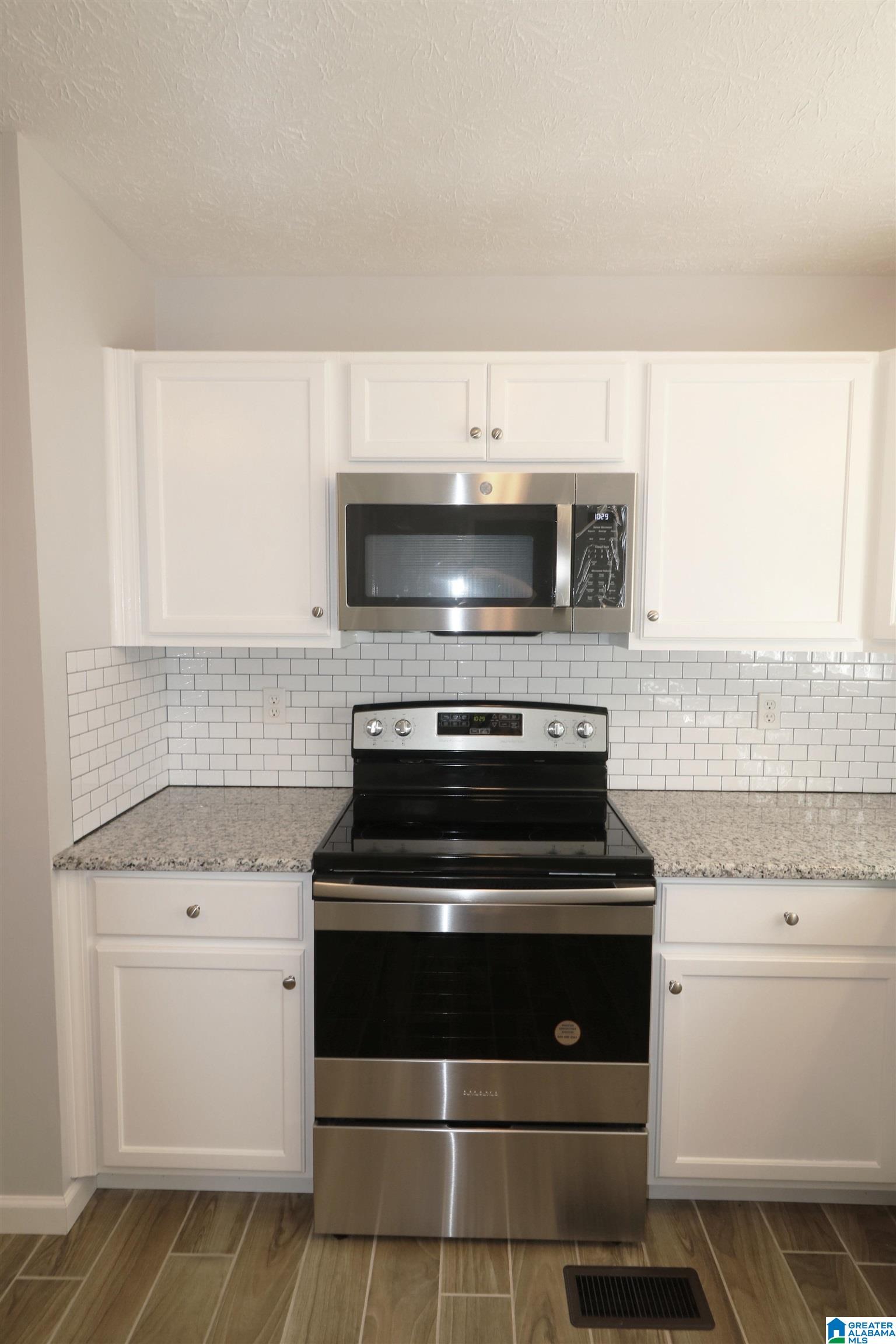 3922 Stratford Road Anniston, AL 36207 - Photo 4 of 28