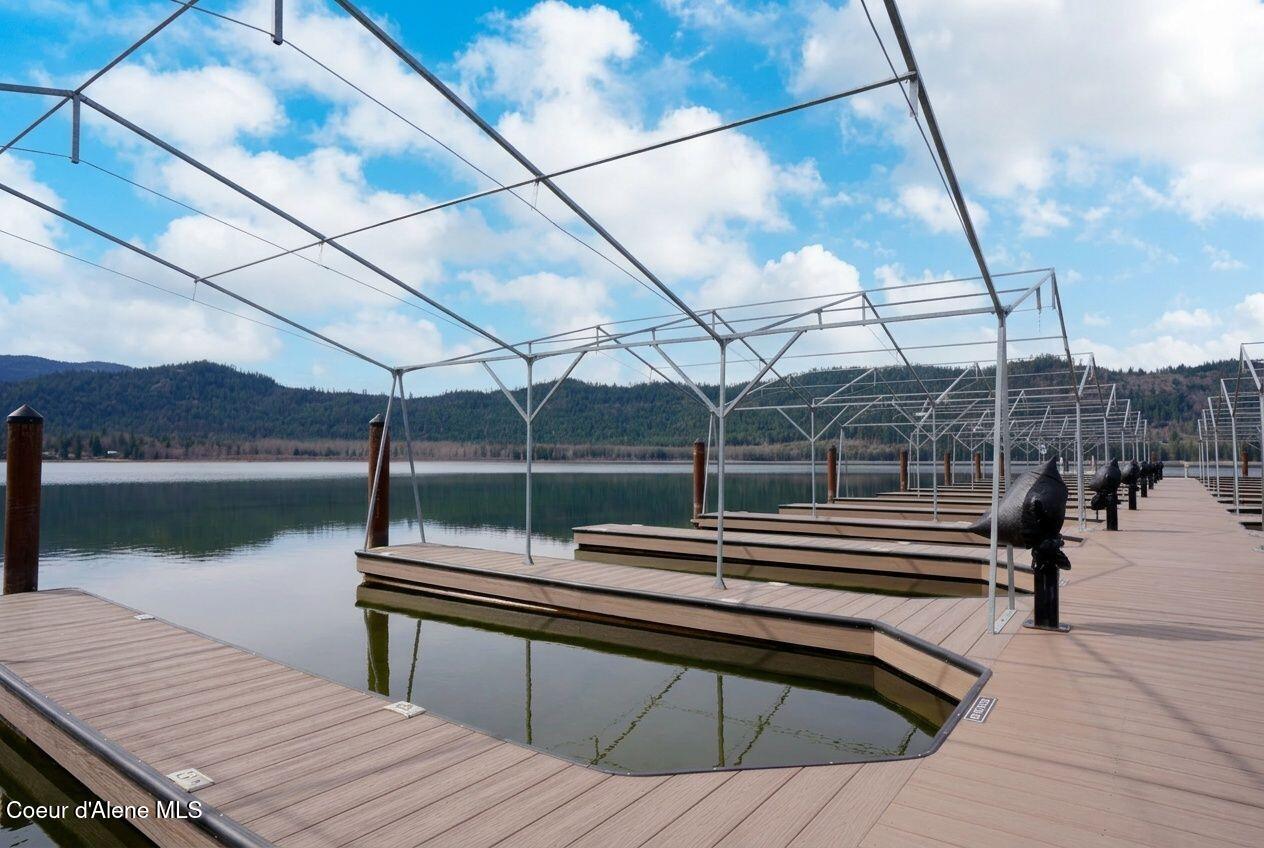 328 Bayview Drive, Unit 2 Coolin, ID 83821 - Photo 18 of 20 close up to dock