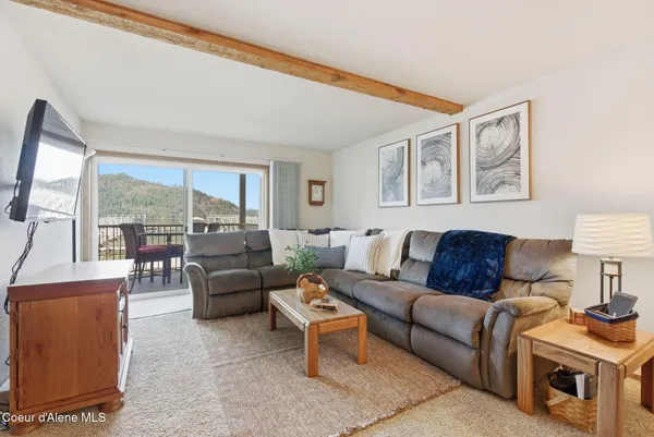 $780,000 | 328 Bayview Drive, Unit 2, Coolin, ID 83821