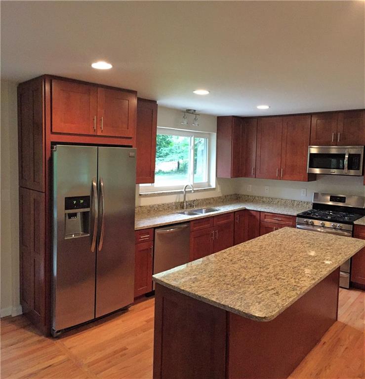 405 Ridge Road Valencia, PA 16059 - Photo 4 of 23 Gallery Image 4