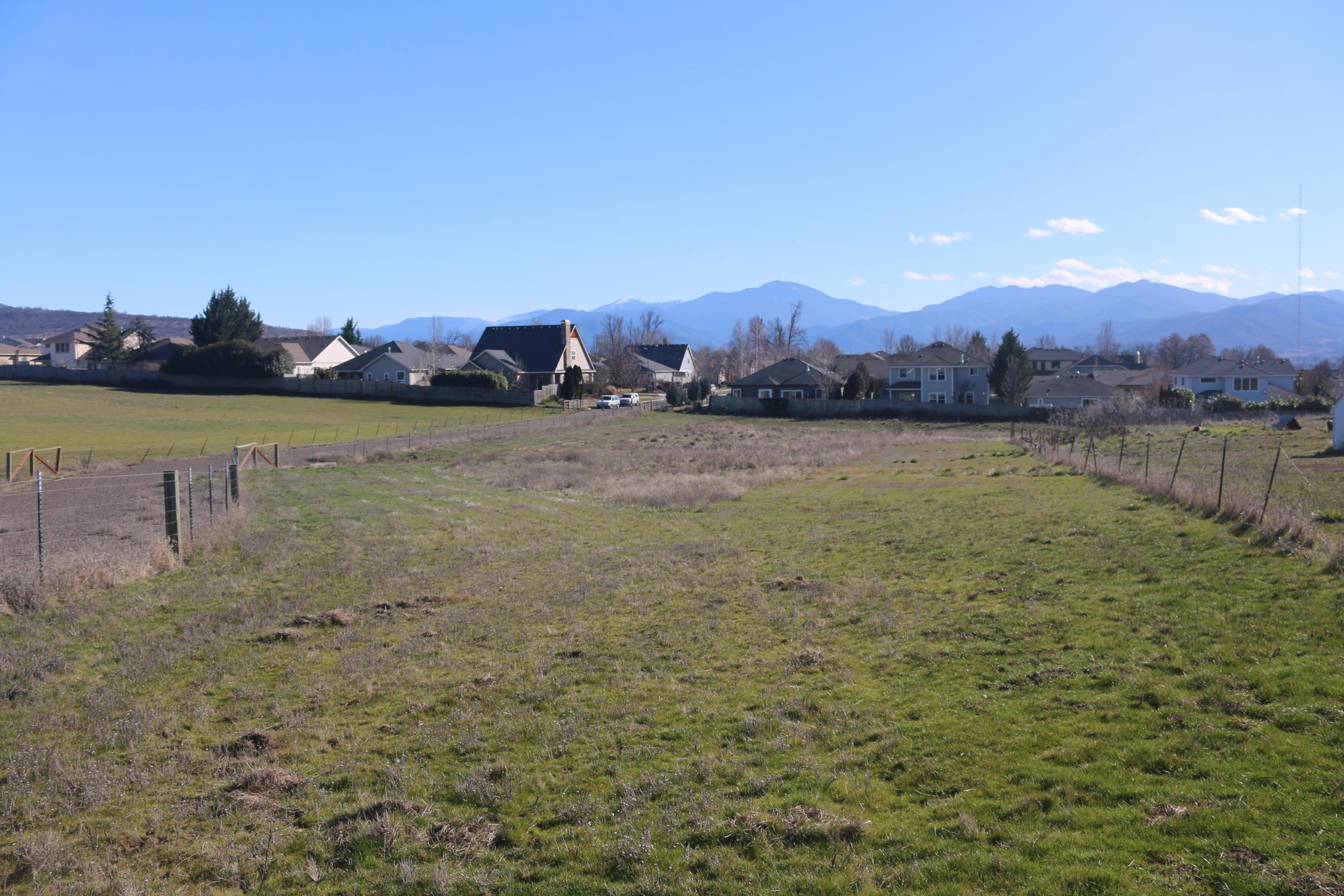 0 Harbrooke Road Medford, OR 97504 - Photo 7 of 21 IMG_8757