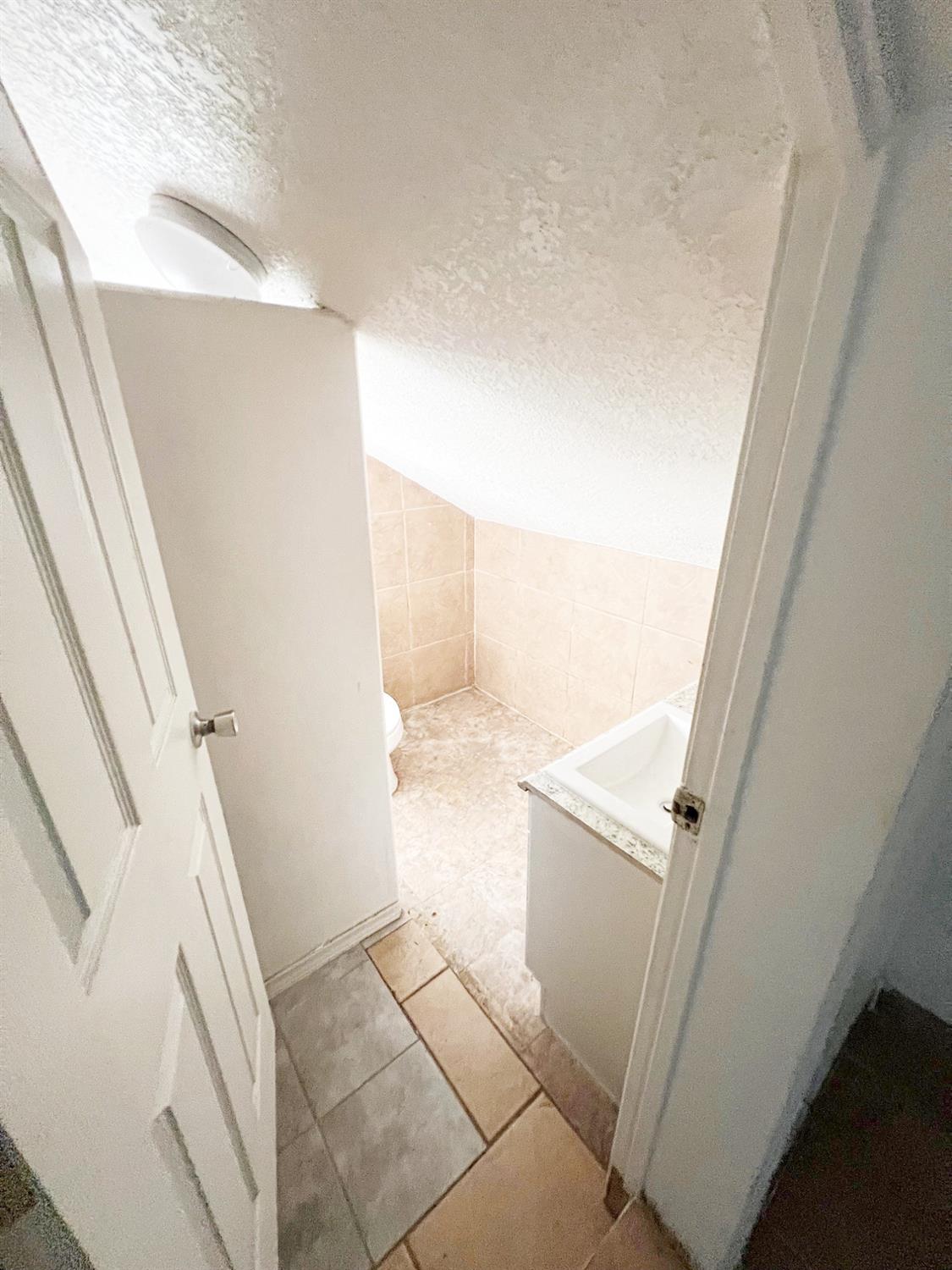 15731 Andrus Island Road Isleton, CA 95641 - Photo 13 of 40 a view of a kitchen