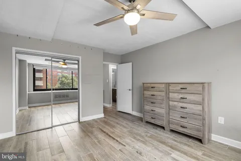 $214,900 | 1021 Arlington Boulevard, Unit 806, Arlington, VA 22209