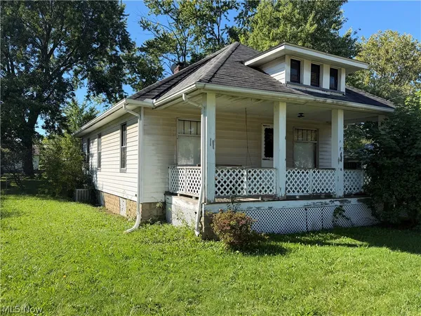 $70,000 | 202 Best Street, Bedford, OH 44146
