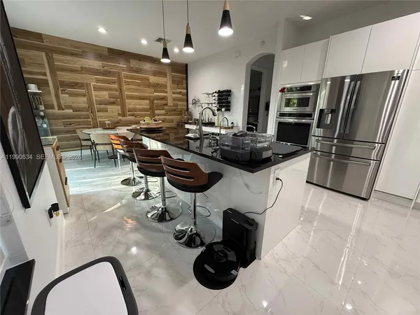$3,500 | 6923 Julia Gardens Drive, Coconut Creek, FL 33073