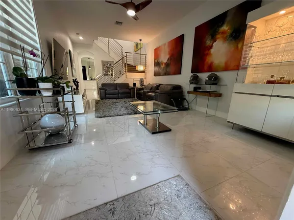 $3,500 | 6923 Julia Gardens Drive, Coconut Creek, FL 33073