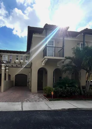 $3,500 | 6923 Julia Gardens Drive, Coconut Creek, FL 33073