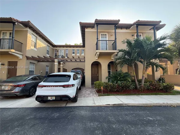 $3,500 | 6923 Julia Gardens Drive, Coconut Creek, FL 33073