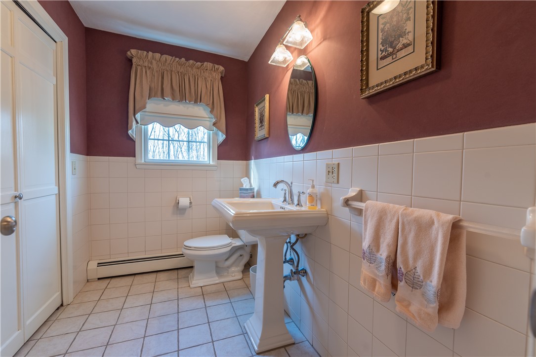 9 Southbury Road Cumberland, RI 02864 - Photo 14 of 50