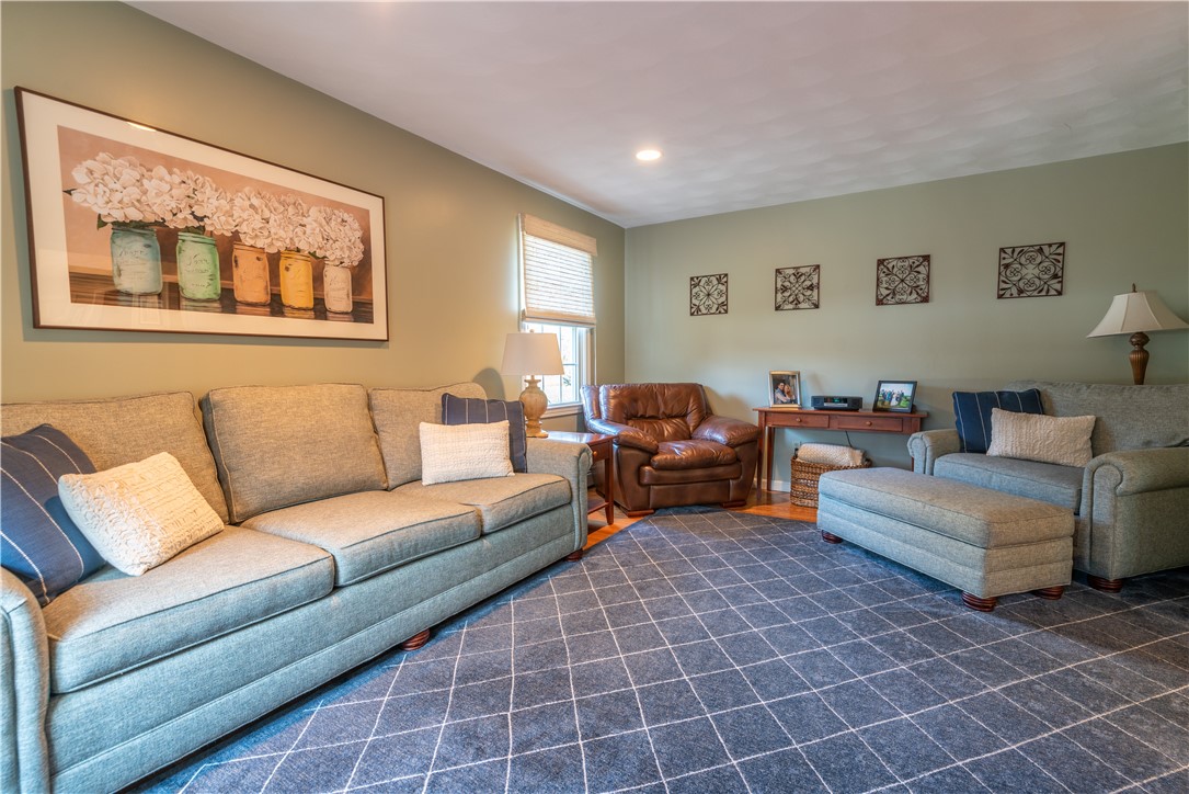 9 Southbury Road Cumberland, RI 02864 - Photo 20 of 50