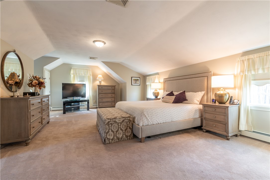 9 Southbury Road Cumberland, RI 02864 - Photo 25 of 50