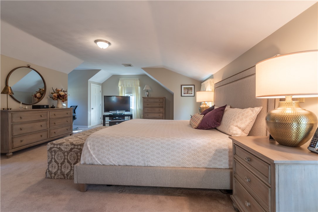 9 Southbury Road Cumberland, RI 02864 - Photo 28 of 50