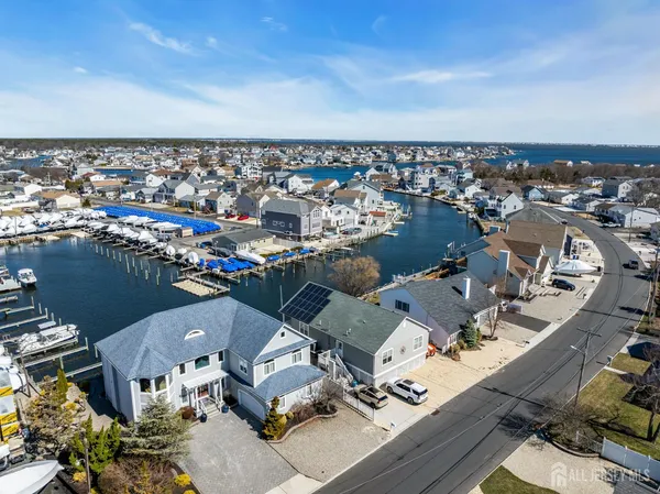 $3,500 | 3110 Windsor Avenue, Toms River, NJ 08753