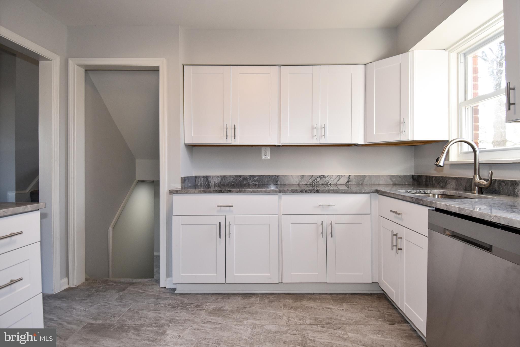 6831 Inverness Drive Springfield, VA 22150 - Photo 6 of 42