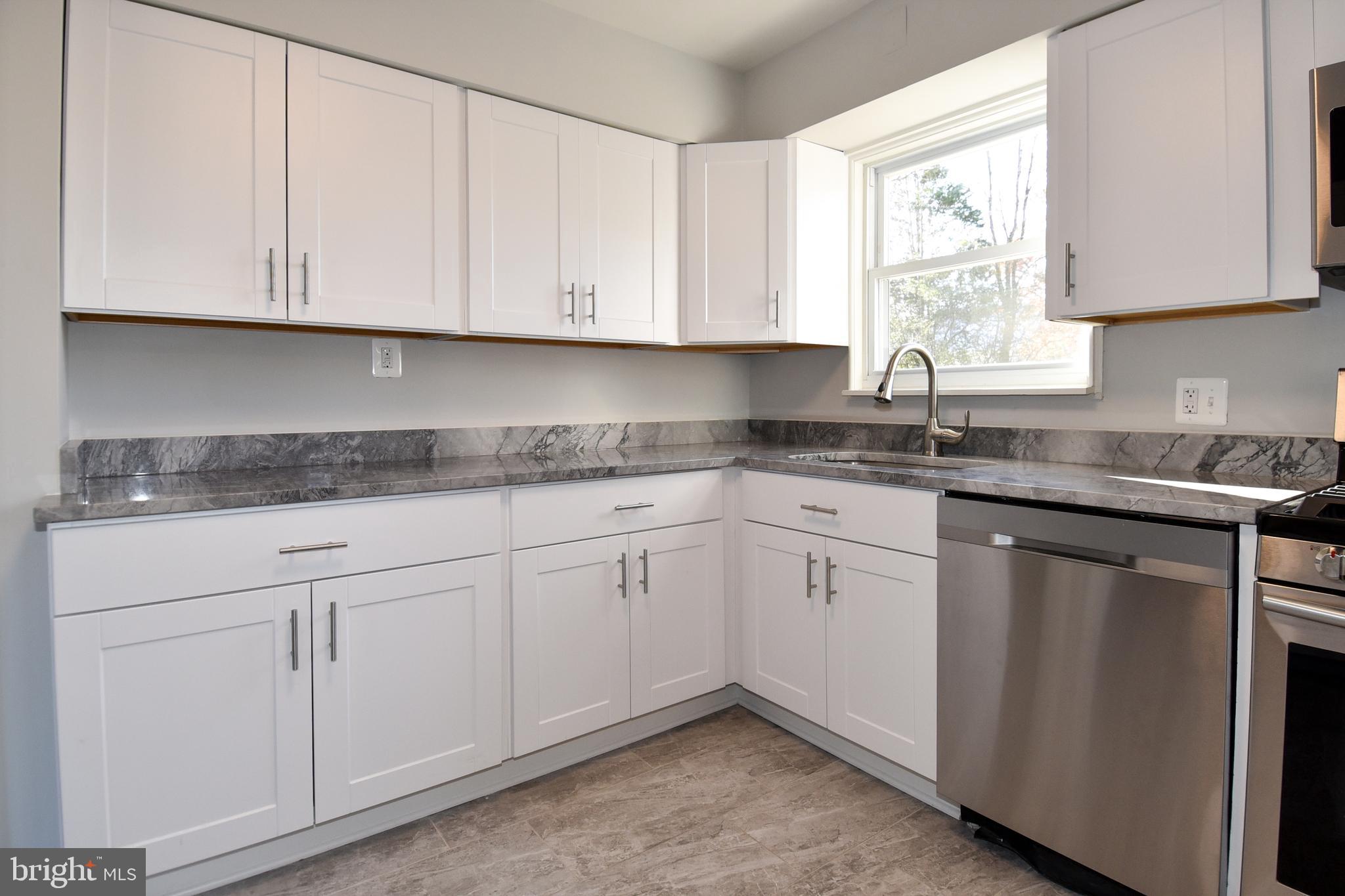 6831 Inverness Drive Springfield, VA 22150 - Photo 7 of 42