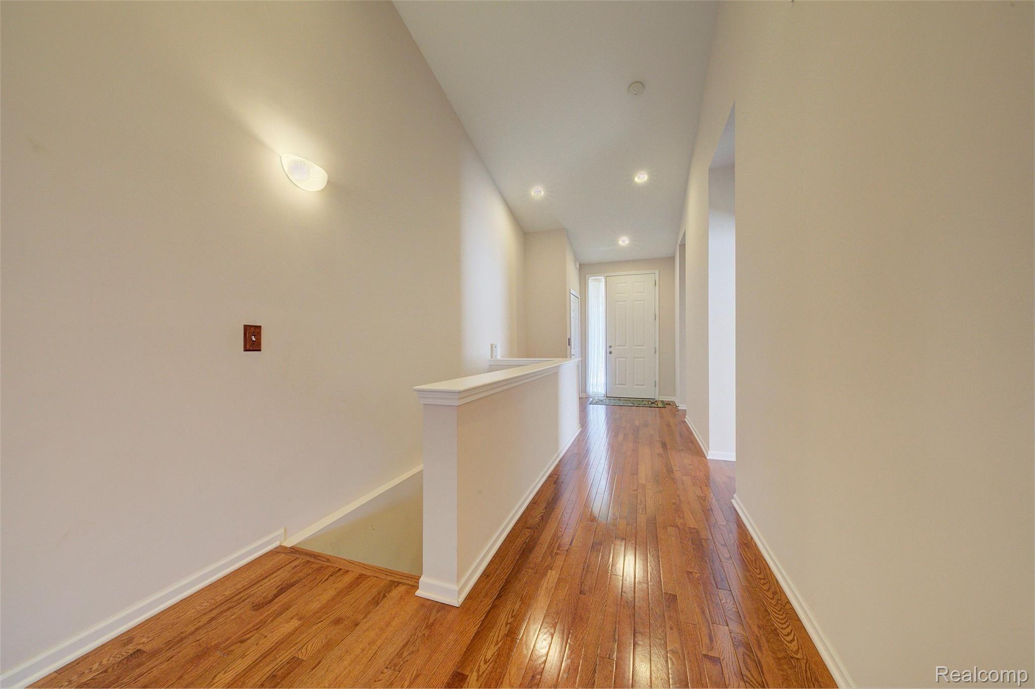 51211 Gold Ridge Lane Canton, MI 48188 - Photo 5 of 51 4 Entryway.jpg