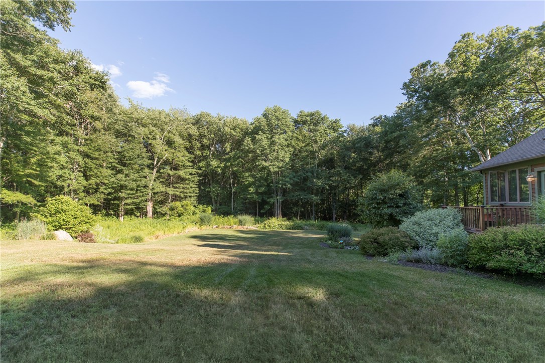 832 Snake Hill Road Glocester, RI 02814 - Photo 12 of 39