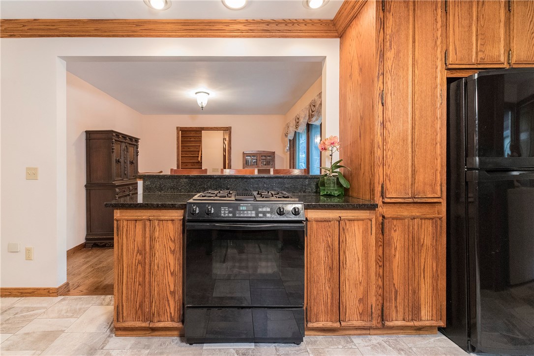 832 Snake Hill Road Glocester, RI 02814 - Photo 17 of 39