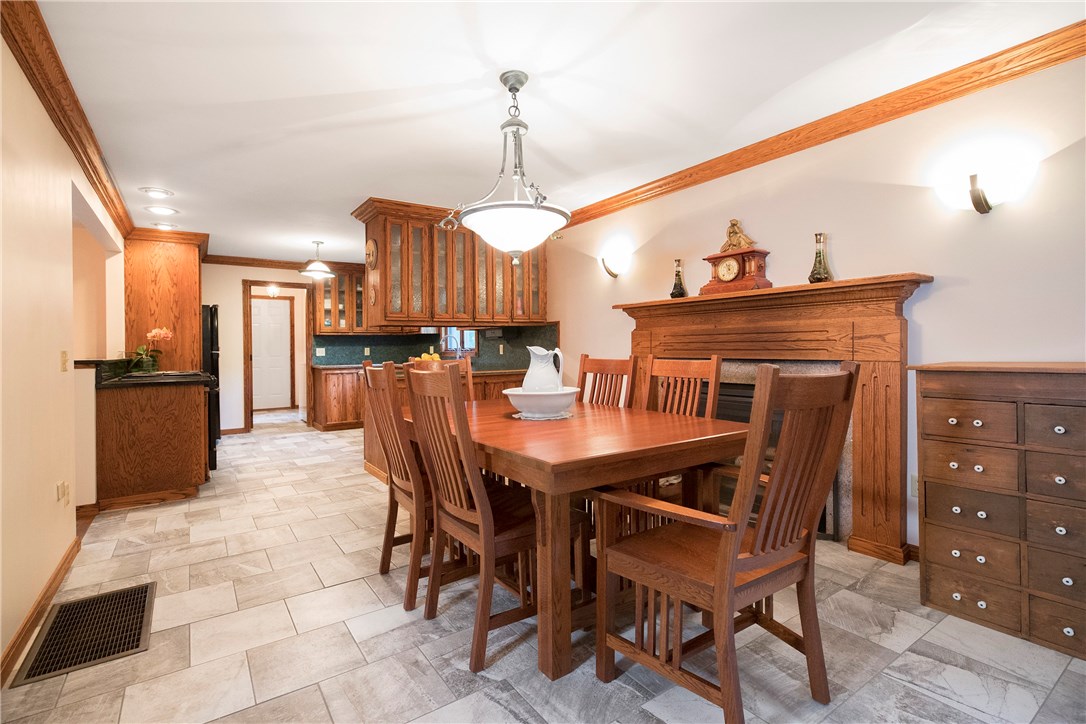 832 Snake Hill Road Glocester, RI 02814 - Photo 19 of 39