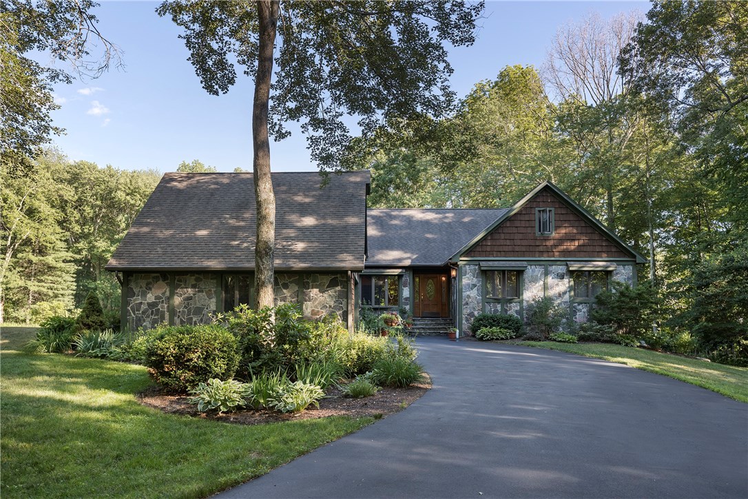 832 Snake Hill Road Glocester, RI 02814 - Photo 3 of 39