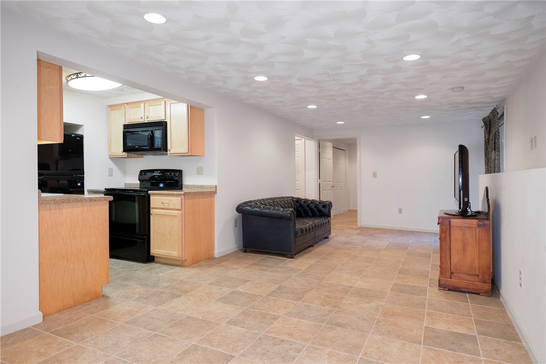 832 Snake Hill Road Glocester, RI 02814 - Photo 33 of 39