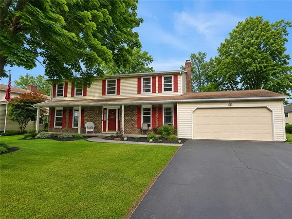 $324,900 | 114 Oak Bridge Way, Greece, NY 14612