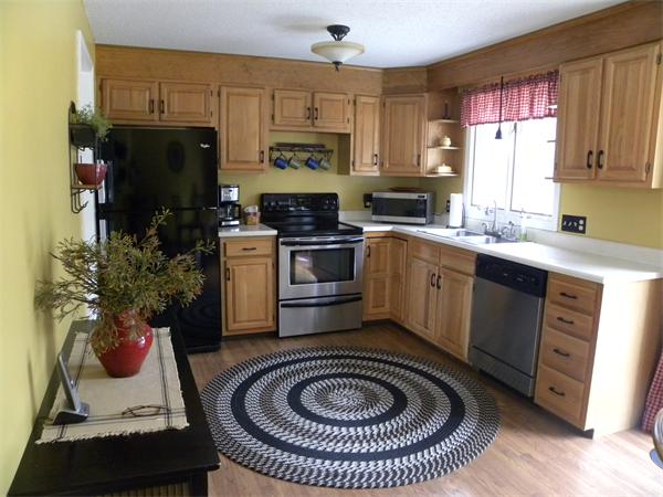 193 Winterset Drive Springfield, MA 01129 - Photo 3 of 23 Gallery Image 3