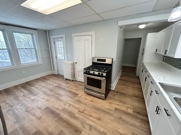 $2,600 | 110 Prospect Street, Unit 1, Marlborough, MA 01752