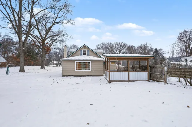 $418,000 | 2844 West Glenlord Road, Stevensville, MI 49127