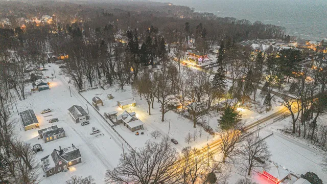 $418,000 | 2844 West Glenlord Road, Stevensville, MI 49127