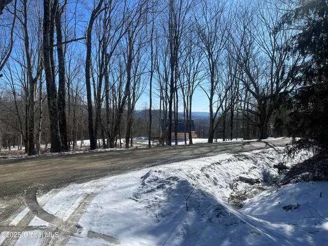 $329,000 | 347 West West Hill Road, New Lebanon, NY 12125