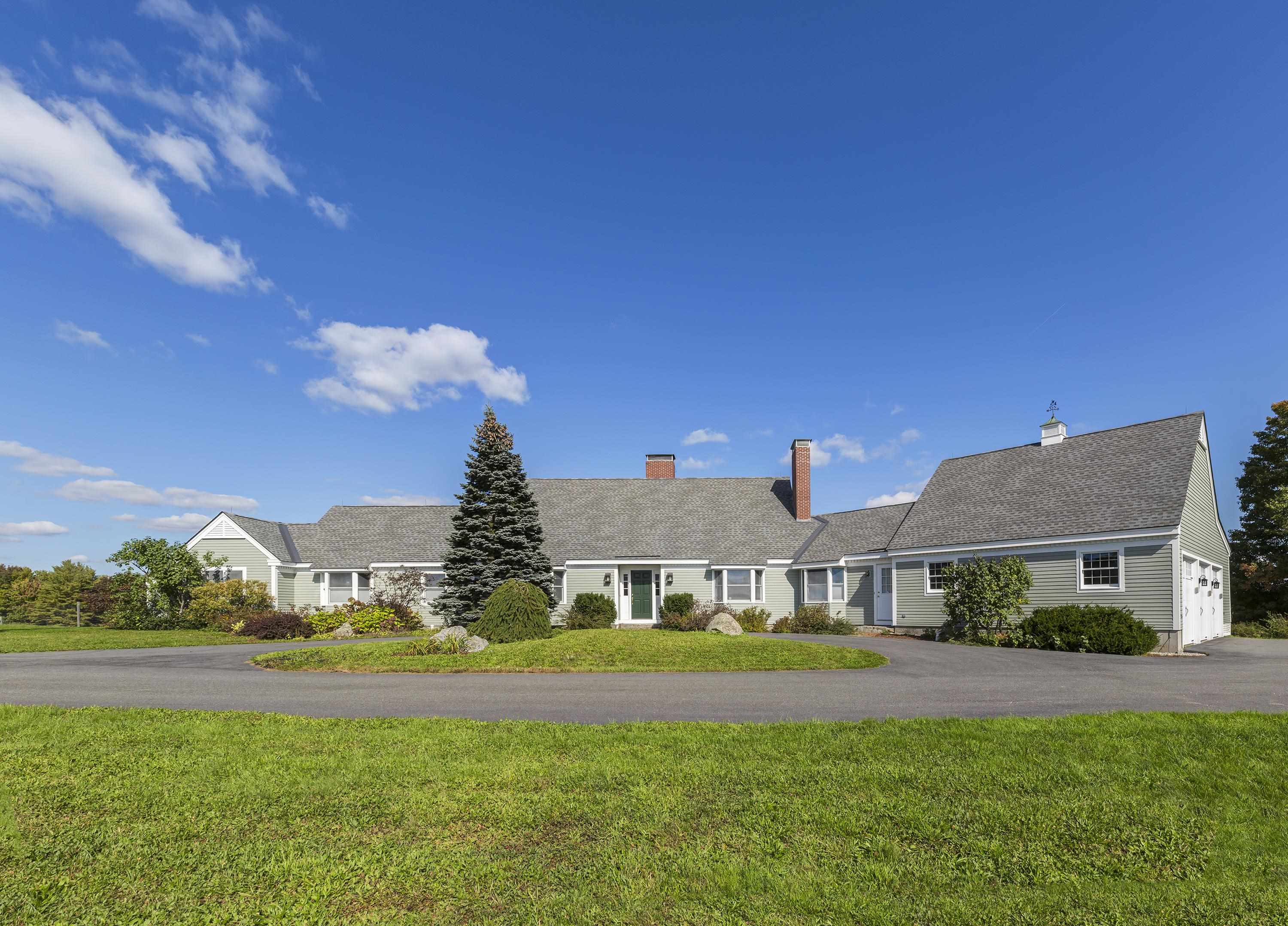 127 Sutton Road New London, NH 03257 - Photo 1 of 37 Gallery Image 1