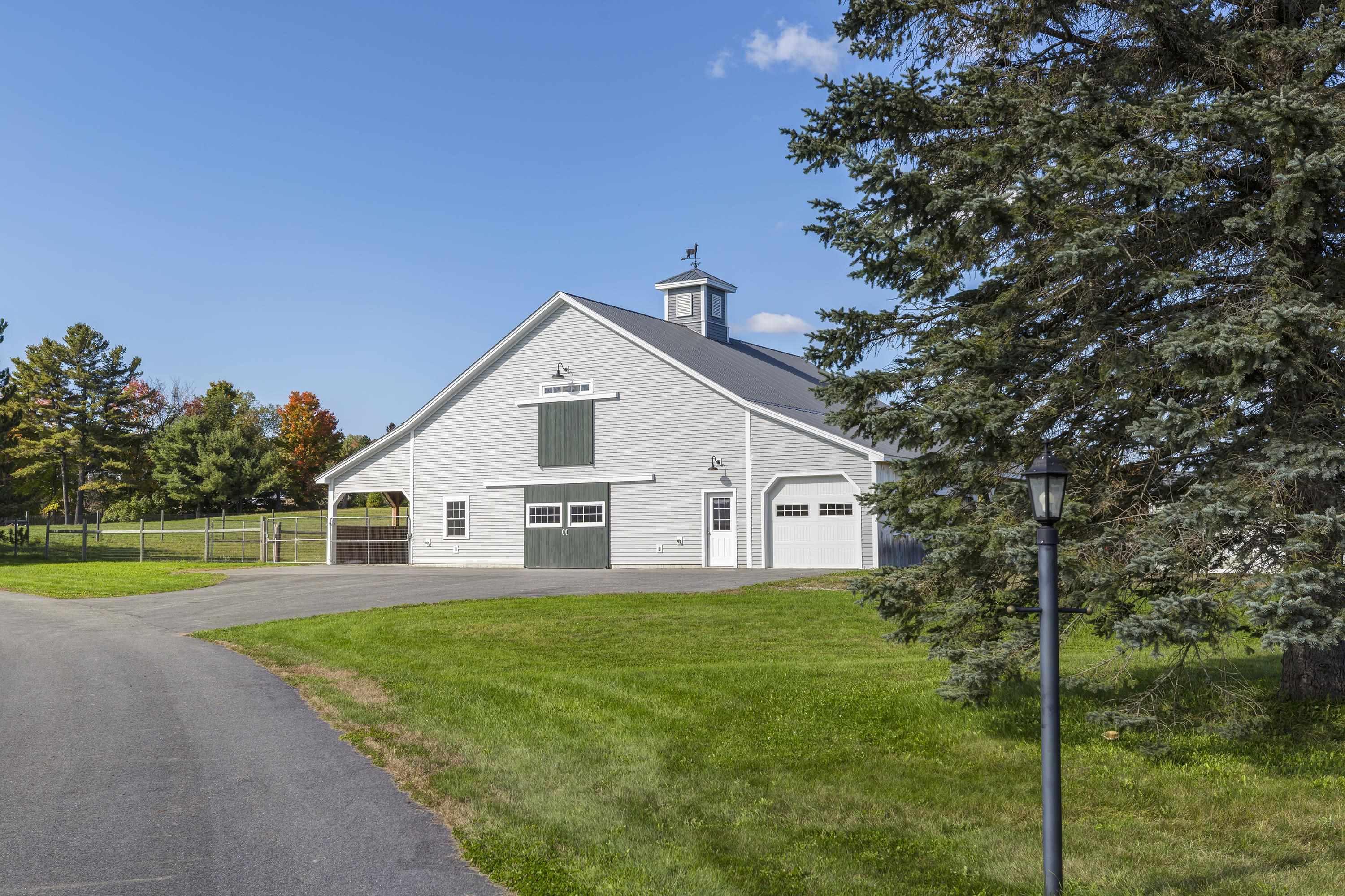 127 Sutton Road New London, NH 03257 - Photo 3 of 37 Gallery Image 3