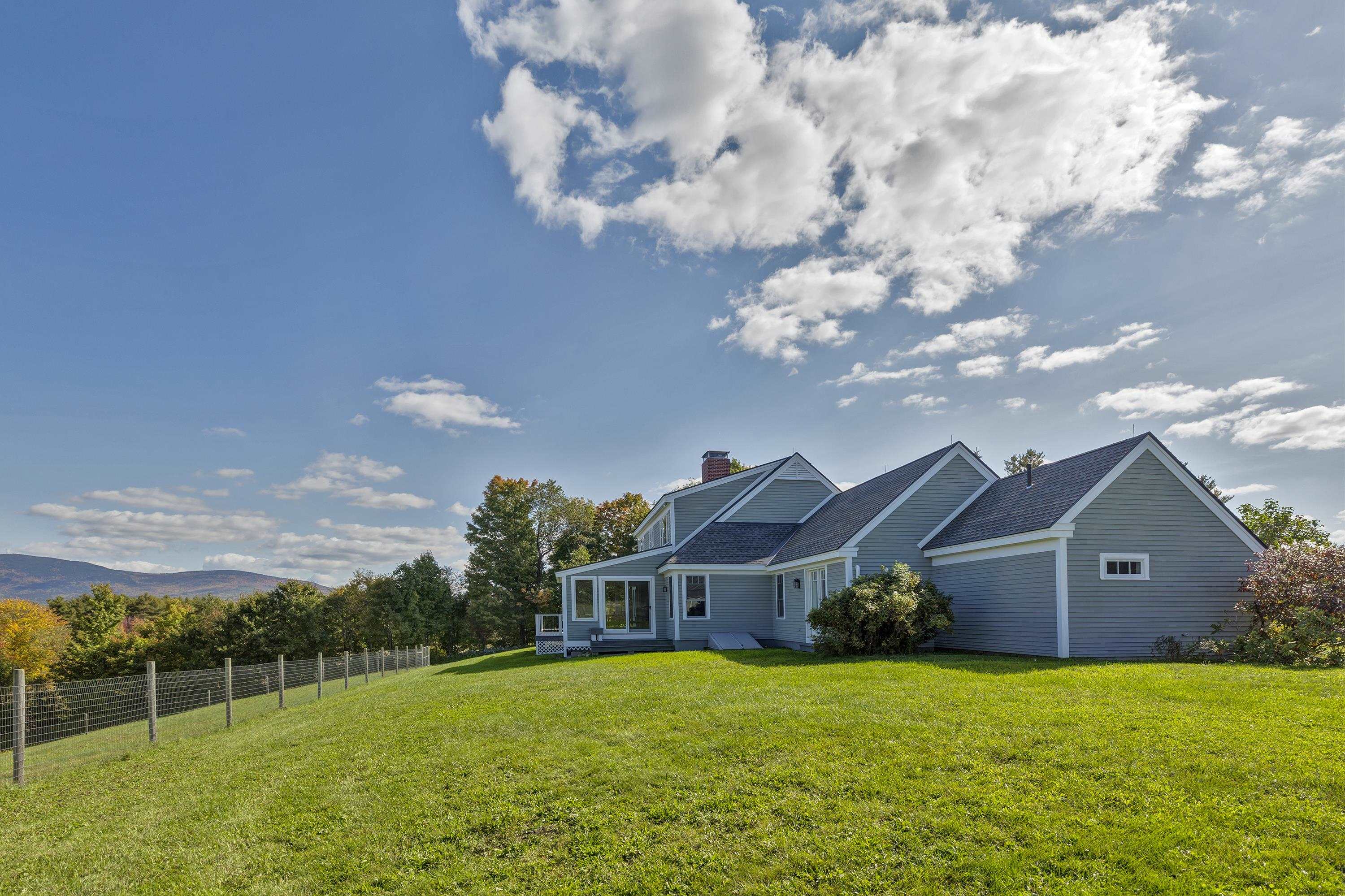 127 Sutton Road New London, NH 03257 - Photo 4 of 37 Gallery Image 4