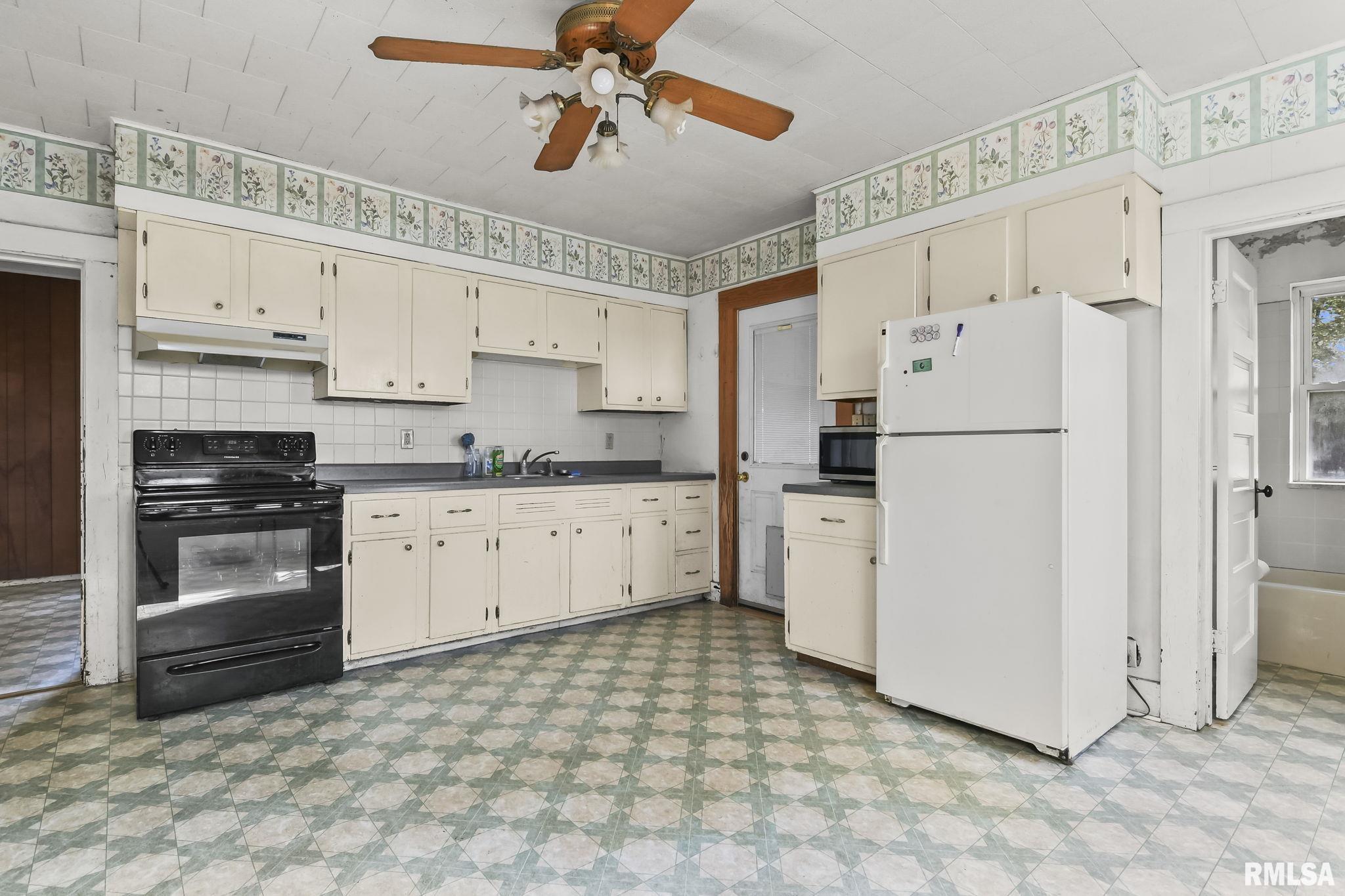 4516 Camp Butler Road Springfield, IL 62707 - Photo 9 of 23