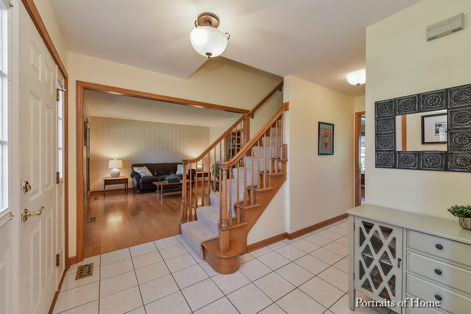 39W145 Baert Road St. Charles, IL 60175 - Photo 8 of 32 a view of entryway and hall