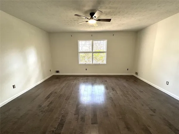 $2,350 | 2305 Eastgate Drive Southwest, Snellville, GA 30078