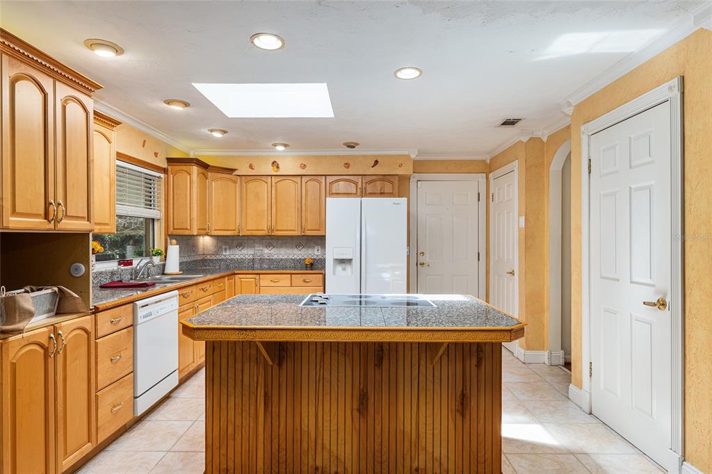 7515 Southwest 36 Avenue Gainesville, FL 32608 - Photo 16 of 82