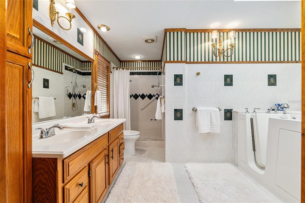 7515 Southwest 36 Avenue Gainesville, FL 32608 - Photo 36 of 82